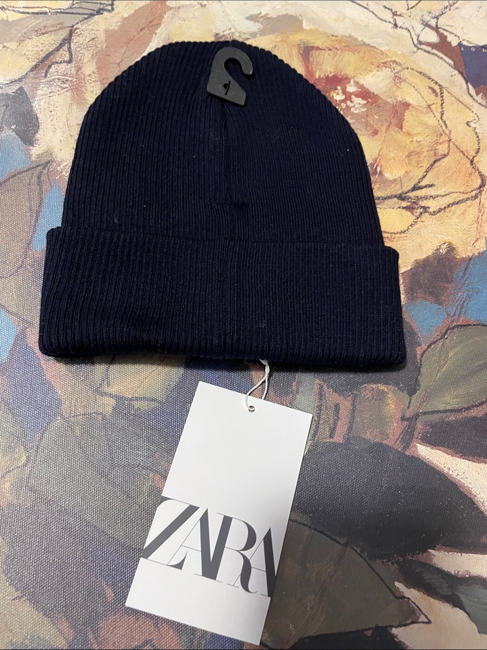 Zara Beanie - Picture 2 of 3